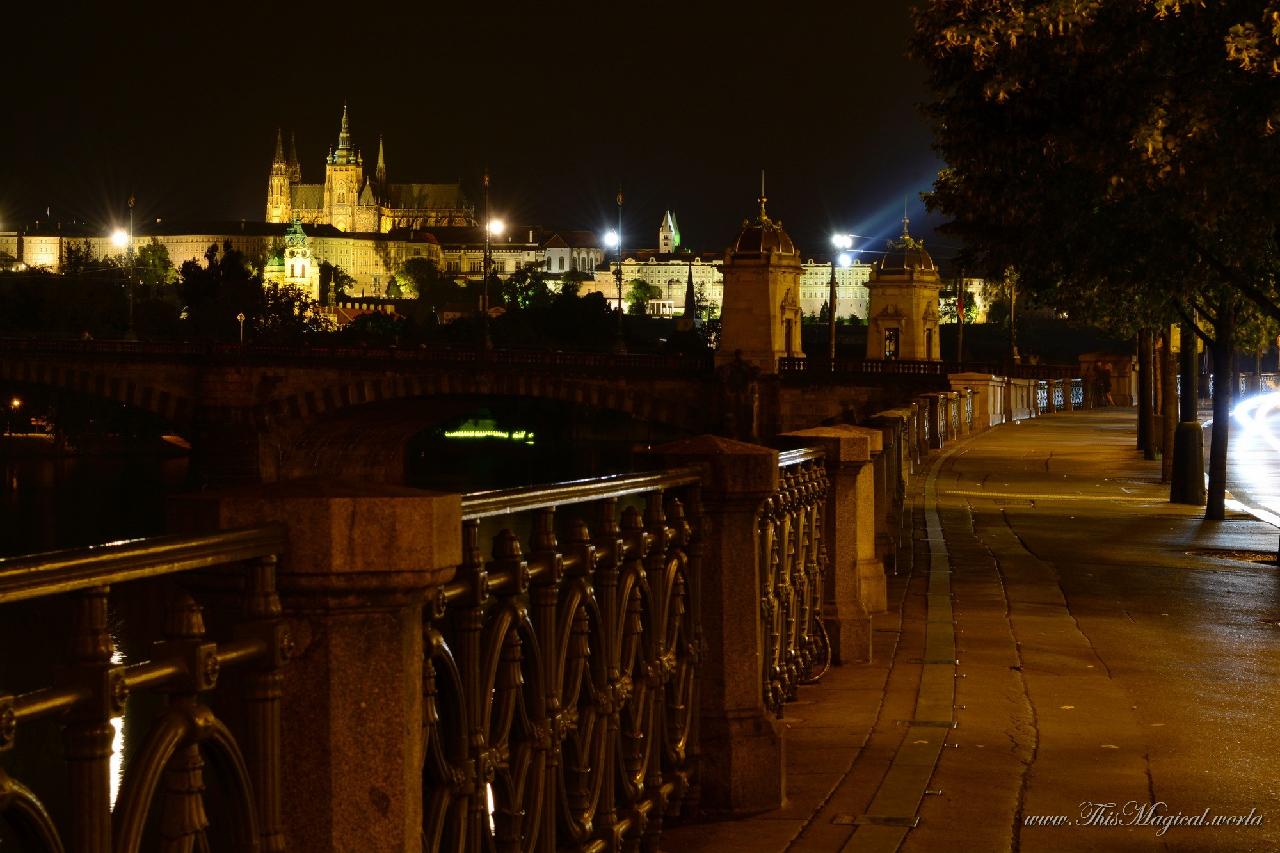 Prague castle. Masarykovo embankment.