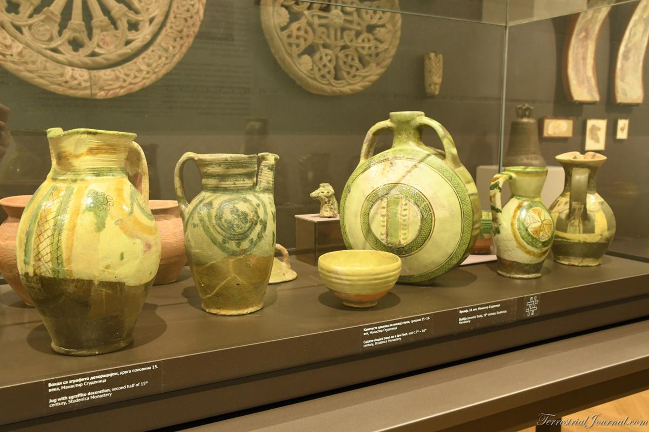 15th-16th century pottery from the Studenica monastery exhibited in the National Museum