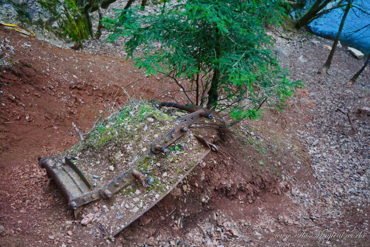 Remains of the mining machinery at the bottom of Mala Amerika